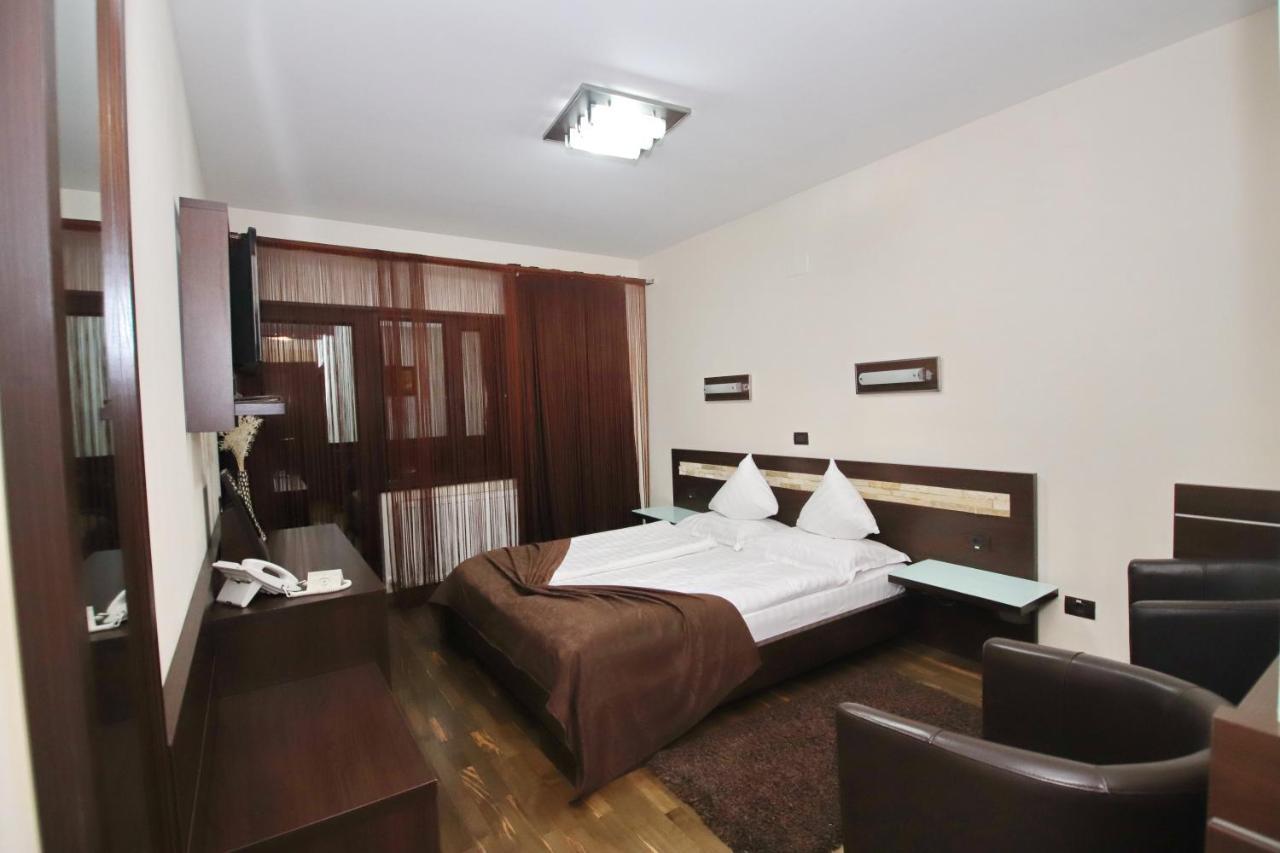 Complex Cochet Hotel Busteni Ngoại thất bức ảnh