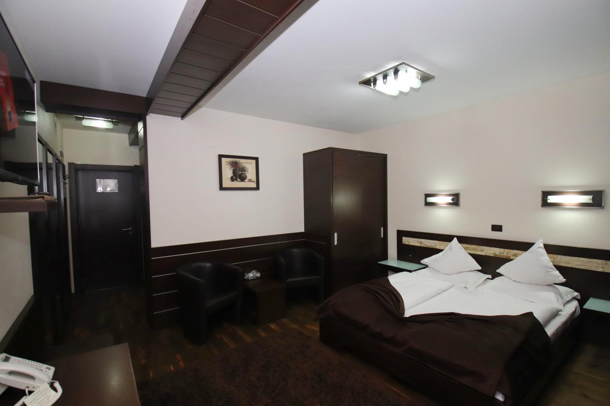 Complex Cochet Hotel Busteni Ngoại thất bức ảnh