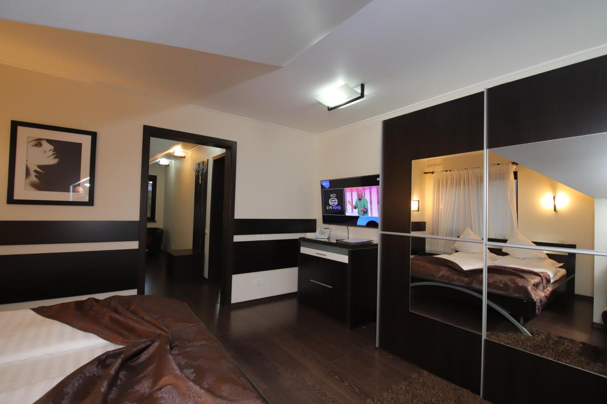 Complex Cochet Hotel Busteni Ngoại thất bức ảnh