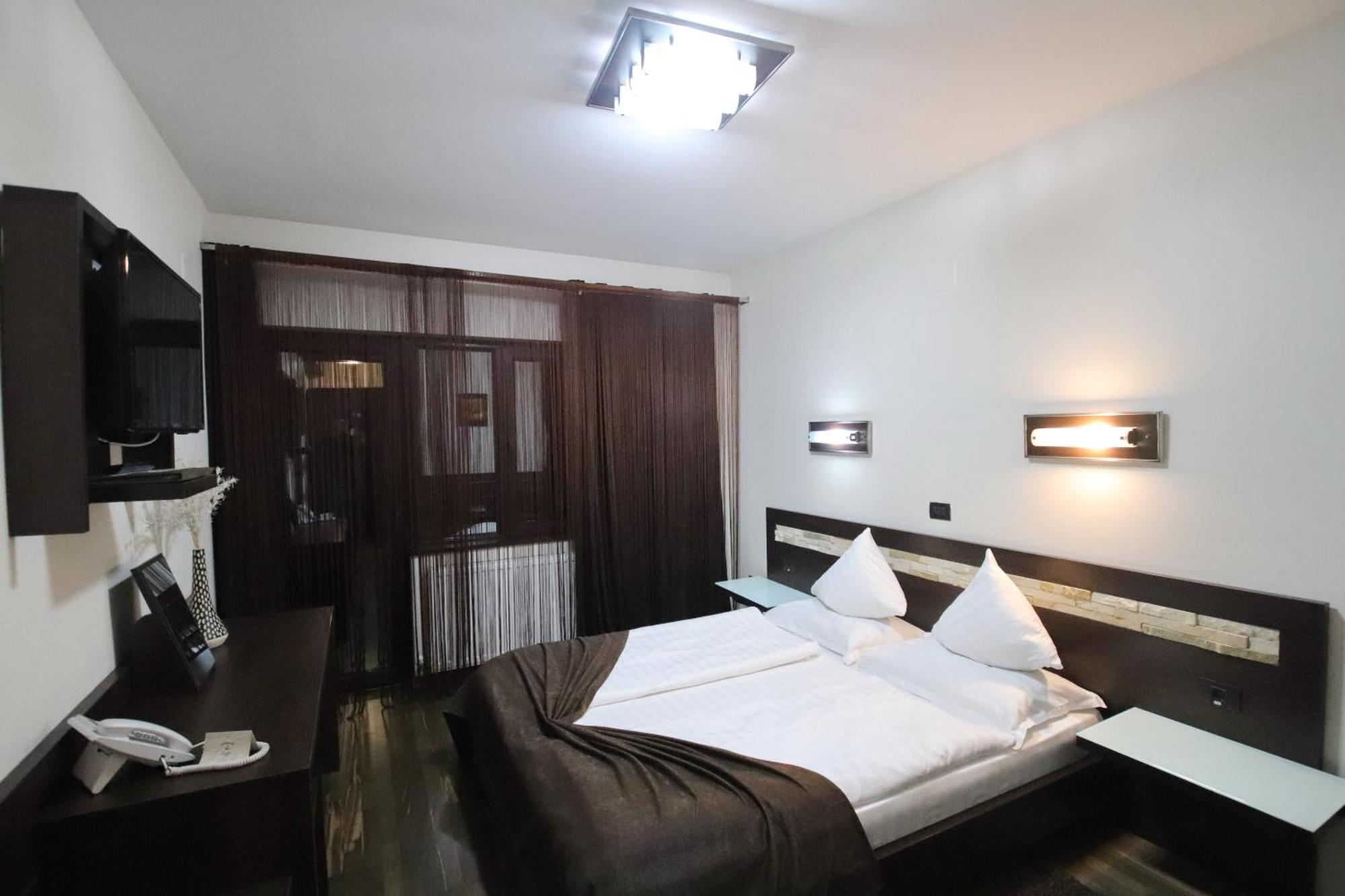 Complex Cochet Hotel Busteni Ngoại thất bức ảnh