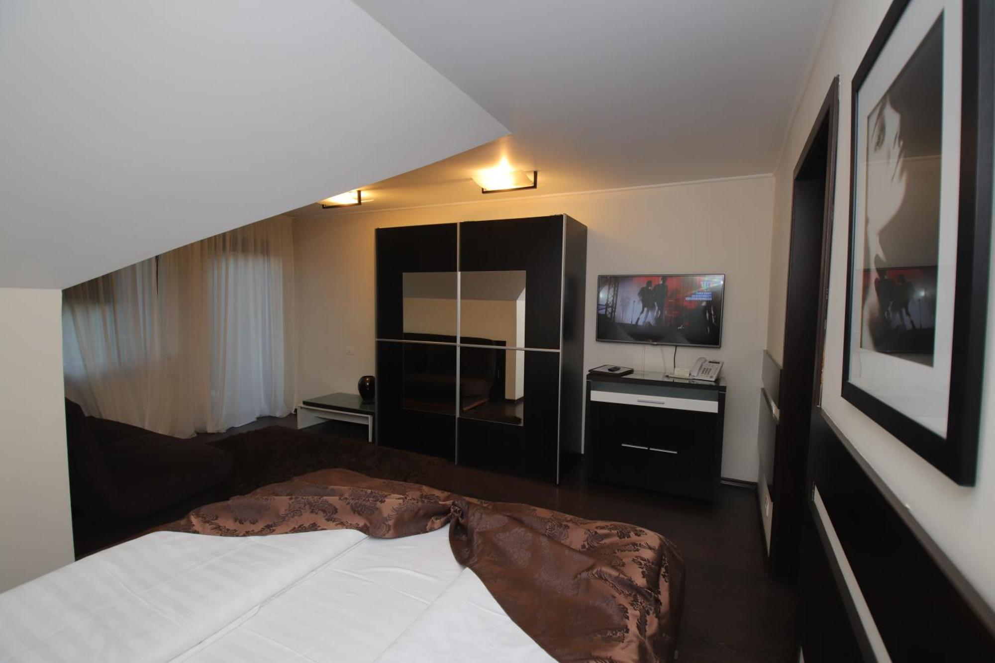 Complex Cochet Hotel Busteni Ngoại thất bức ảnh
