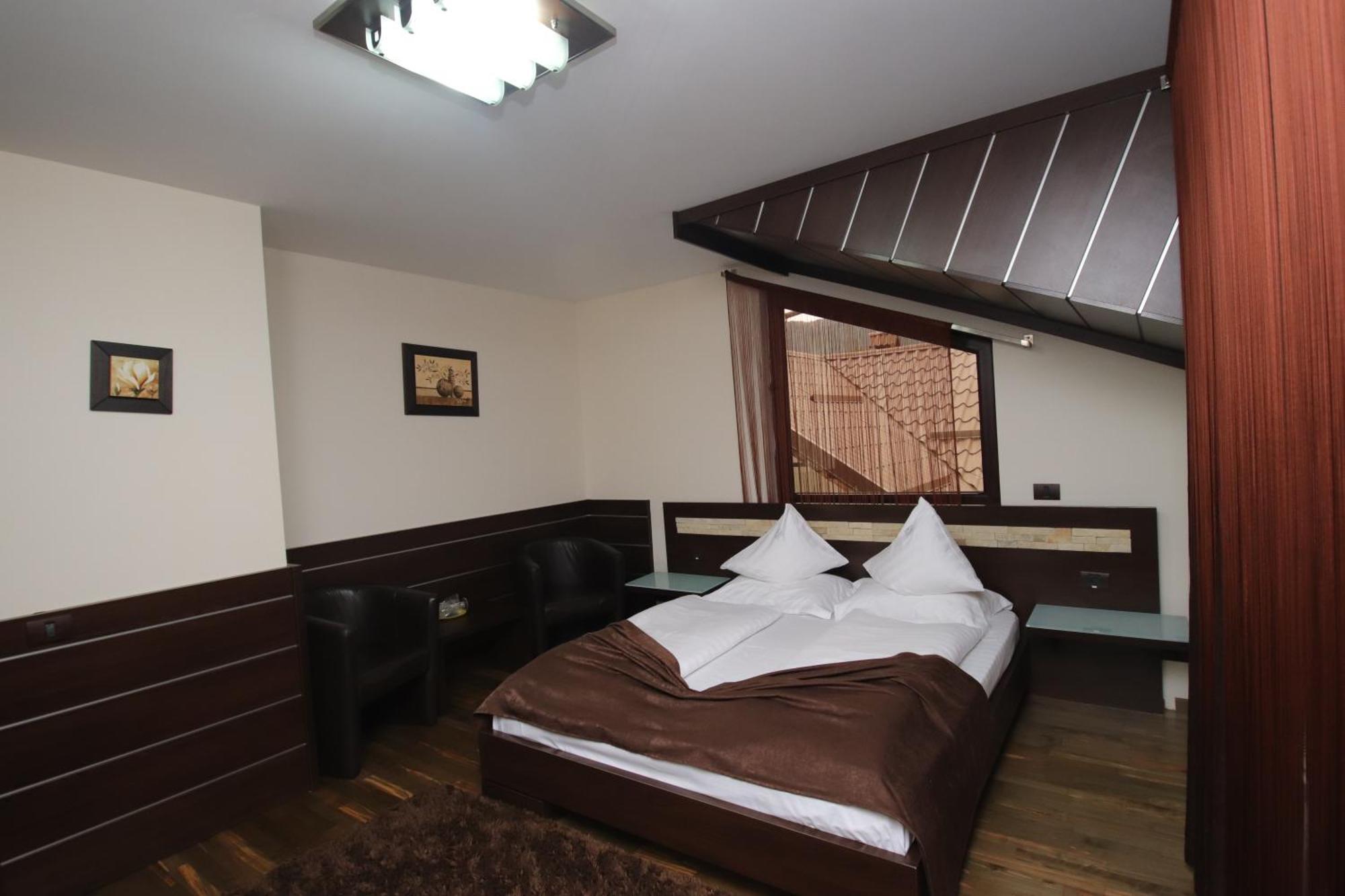 Complex Cochet Hotel Busteni Ngoại thất bức ảnh