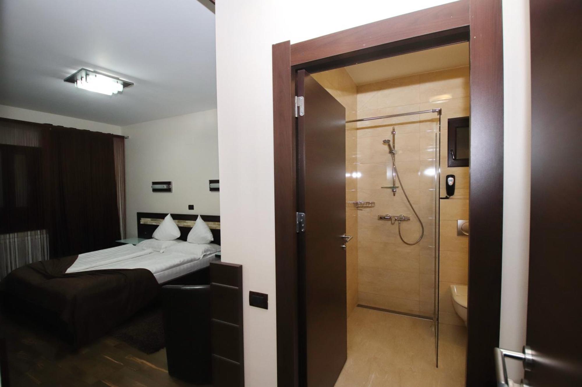 Complex Cochet Hotel Busteni Ngoại thất bức ảnh
