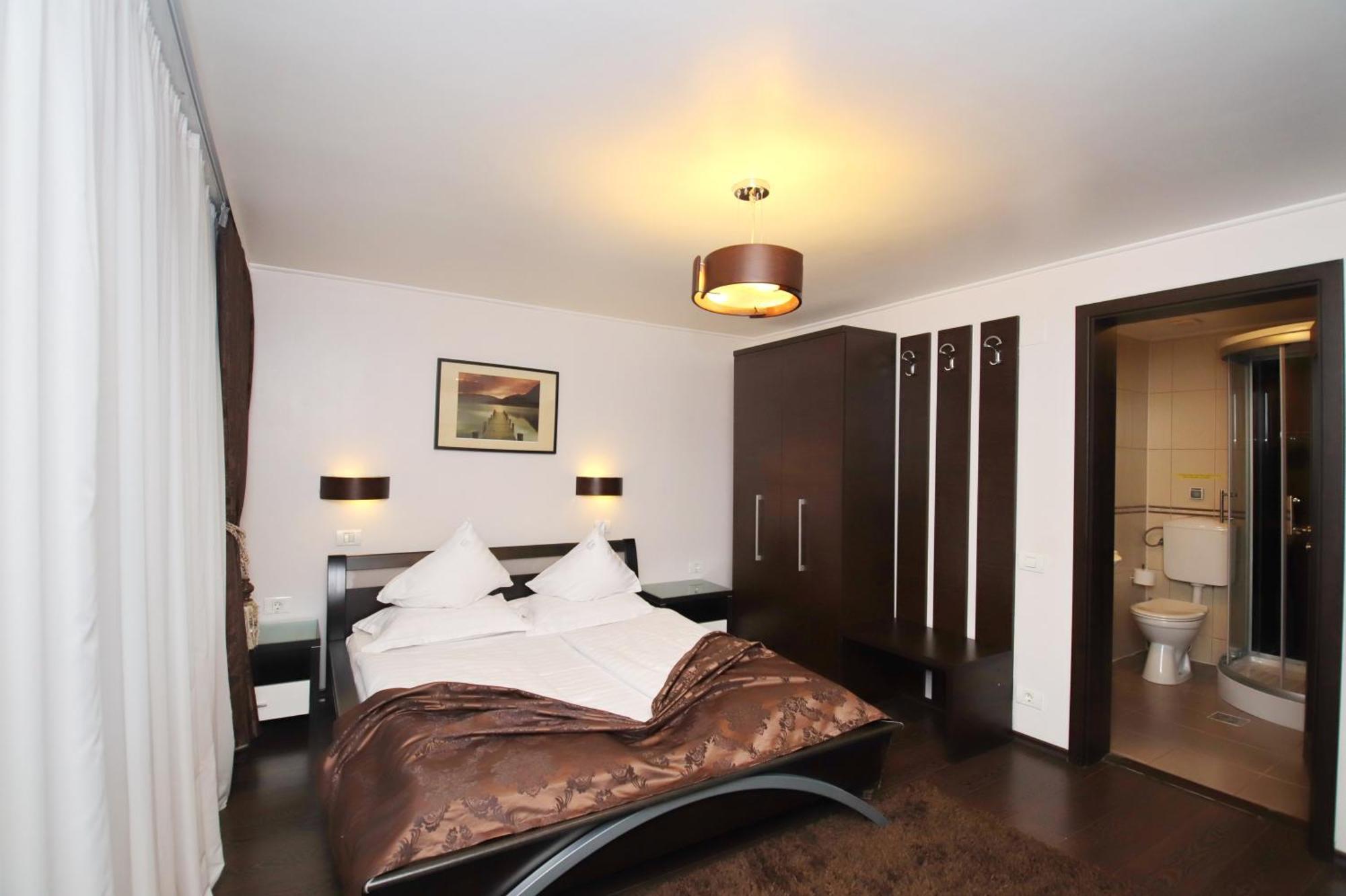 Complex Cochet Hotel Busteni Ngoại thất bức ảnh