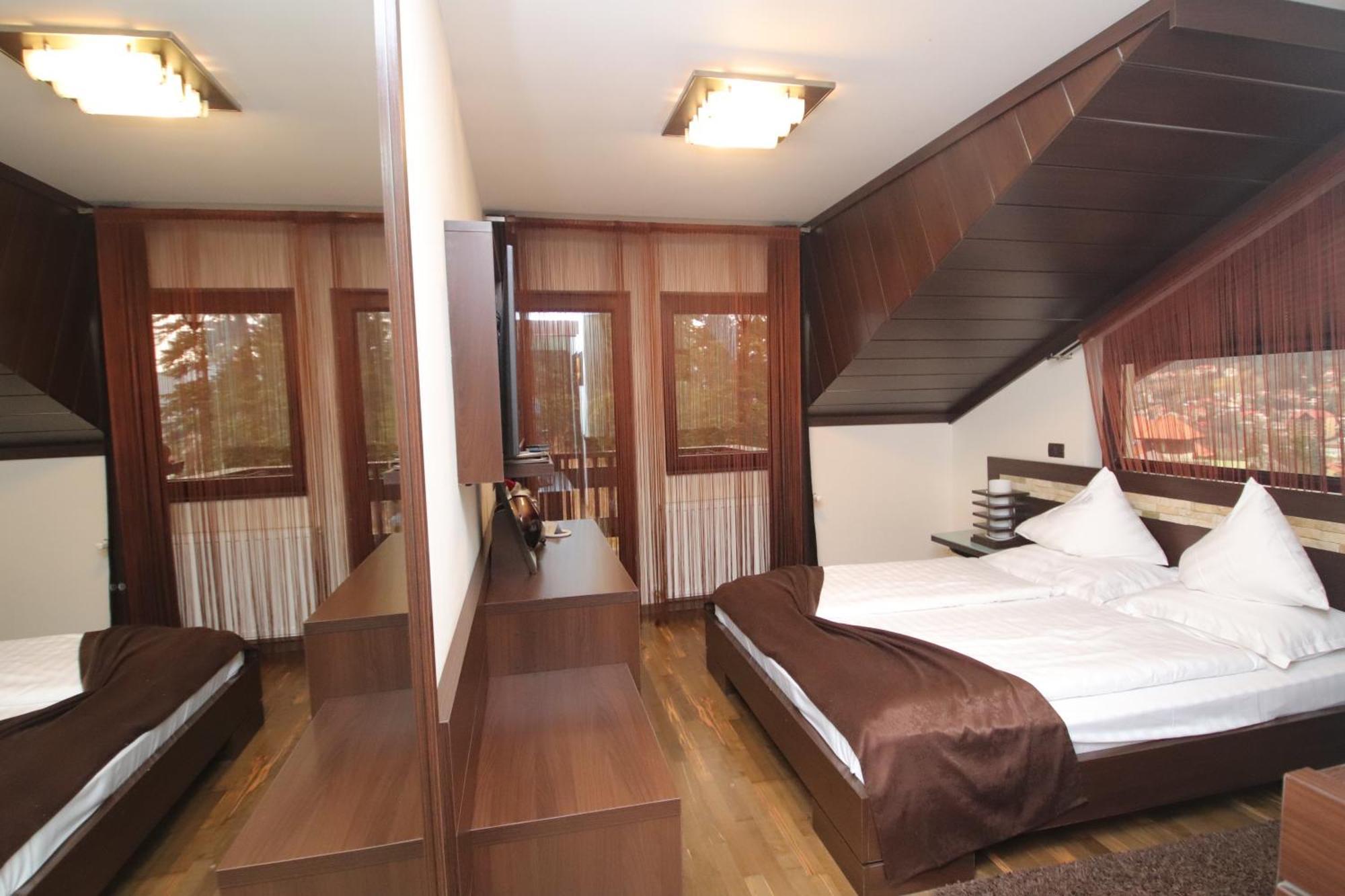 Complex Cochet Hotel Busteni Ngoại thất bức ảnh