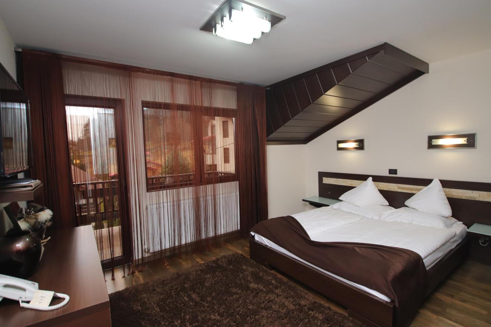 Complex Cochet Hotel Busteni Ngoại thất bức ảnh