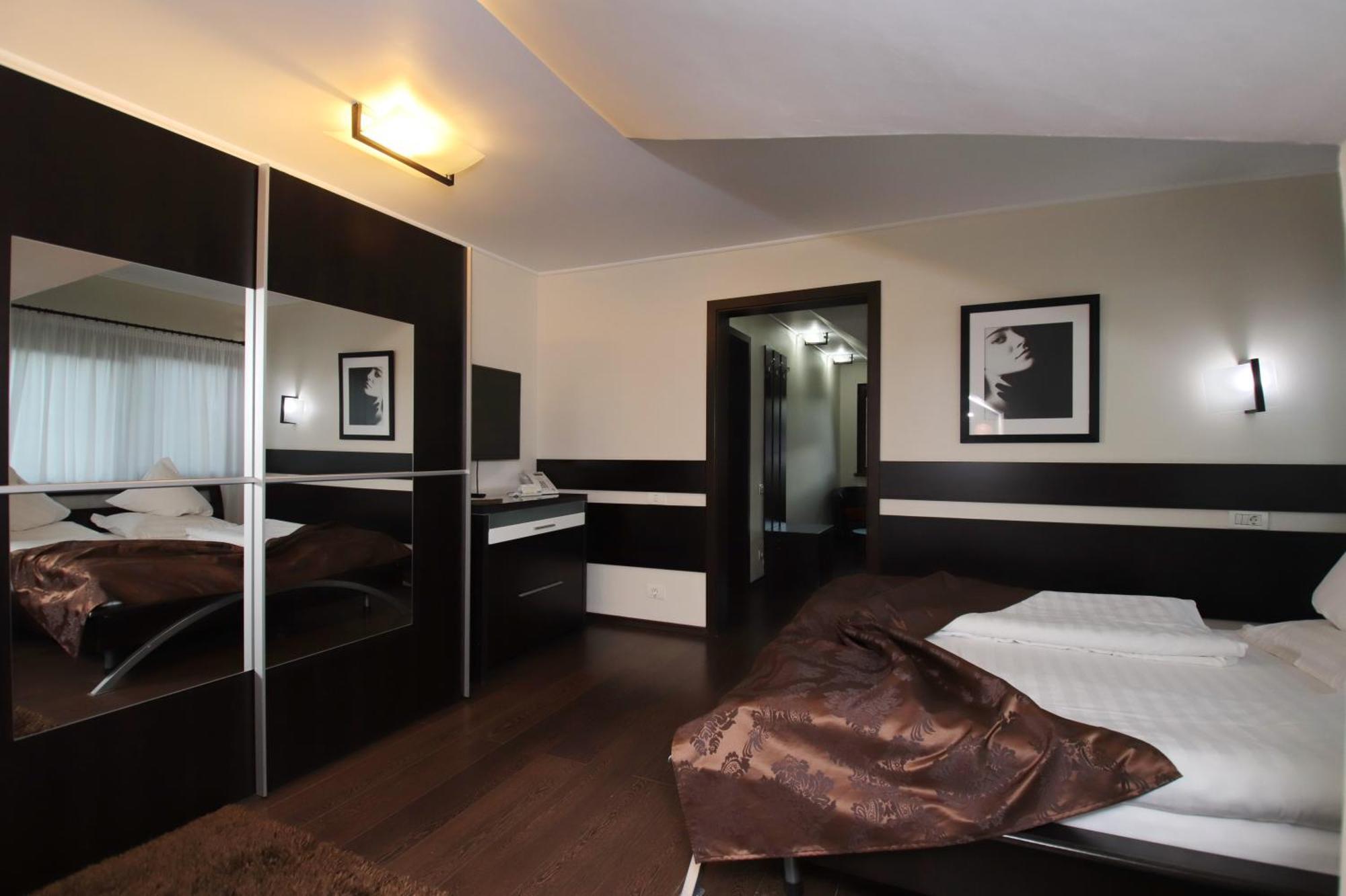 Complex Cochet Hotel Busteni Ngoại thất bức ảnh